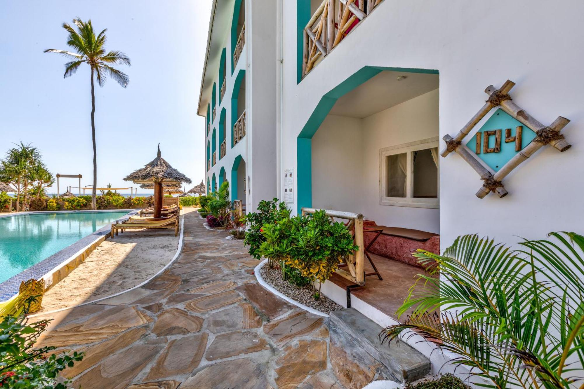Ahg Sun Bay Mlilile Beach Hotel Matemwe  Eksteriør billede