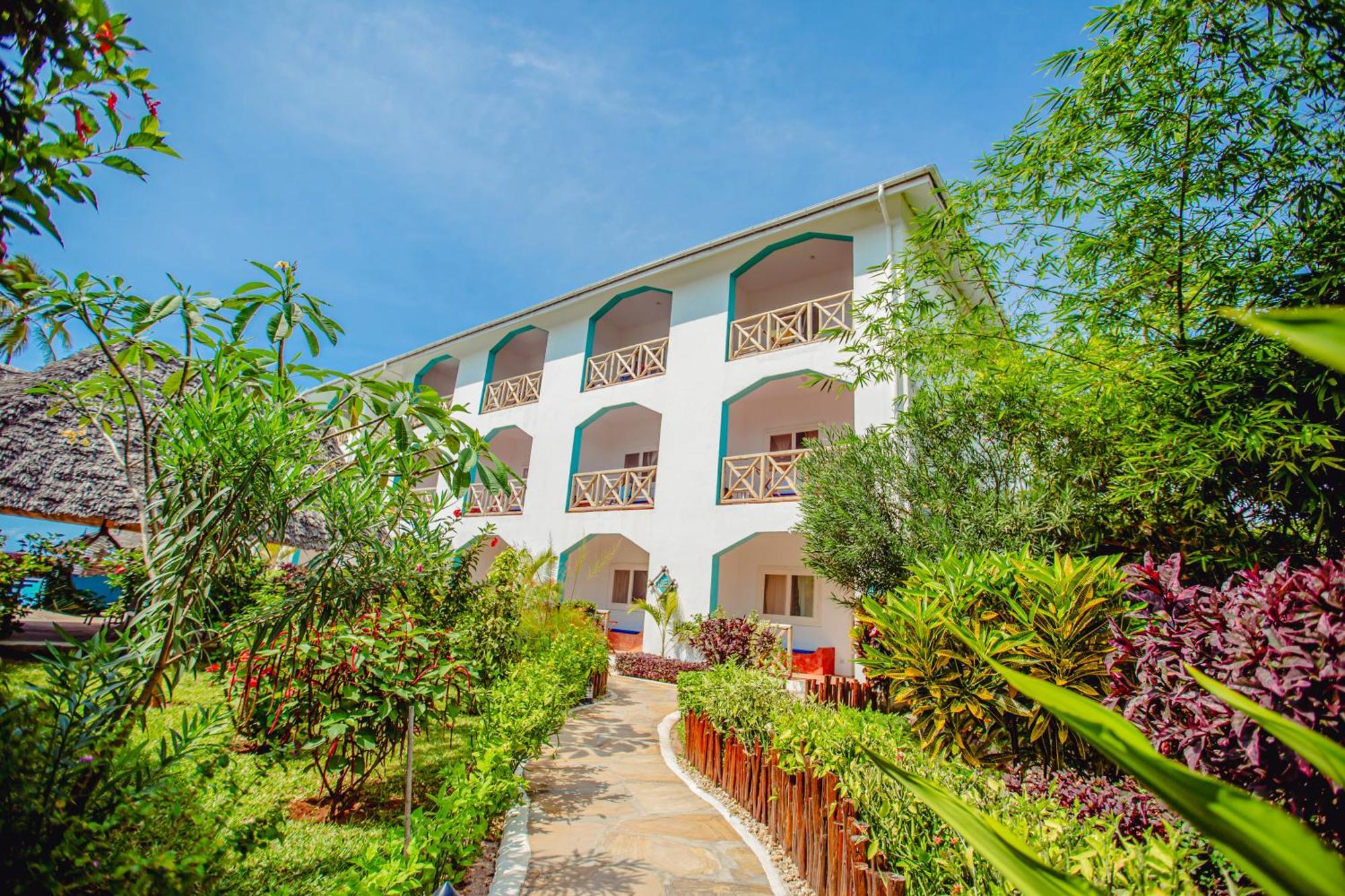 Ahg Sun Bay Mlilile Beach Hotel Matemwe  Eksteriør billede
